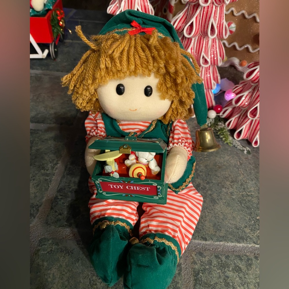 Vintage Cuddle Kidz Christmas Musical Doll Elf with Toy Box